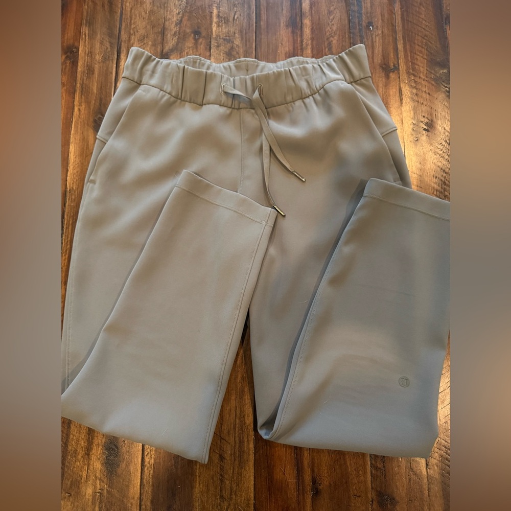 Lululemon on the fly 7/8 pants